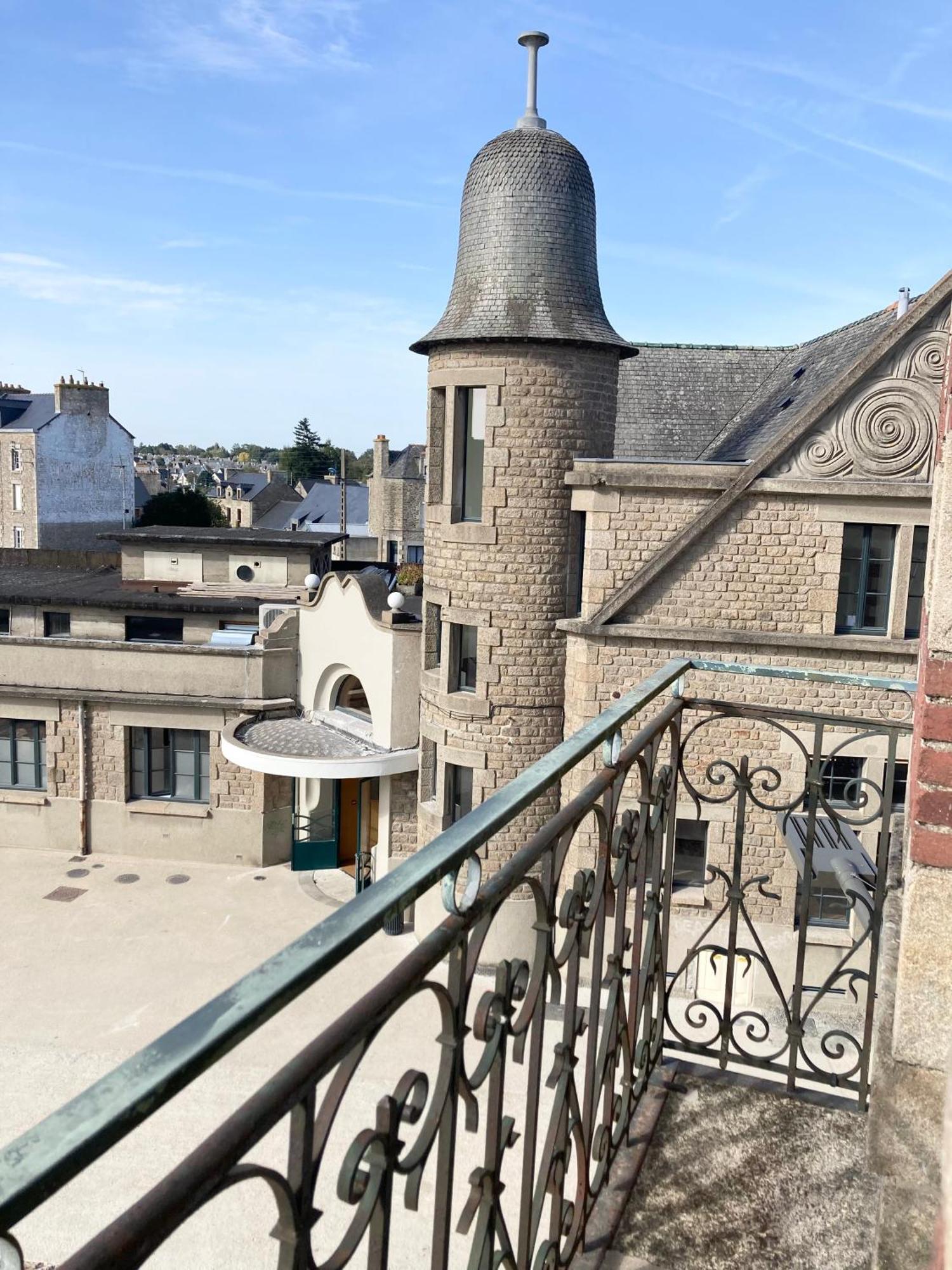 La Belle Consigne - Appartements Dinan Centre Gare Bagian luar foto